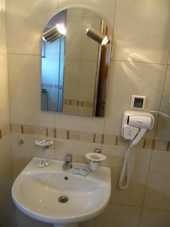 Aquilon Hotel & Thermal Pools 巴尼亚 客房 照片