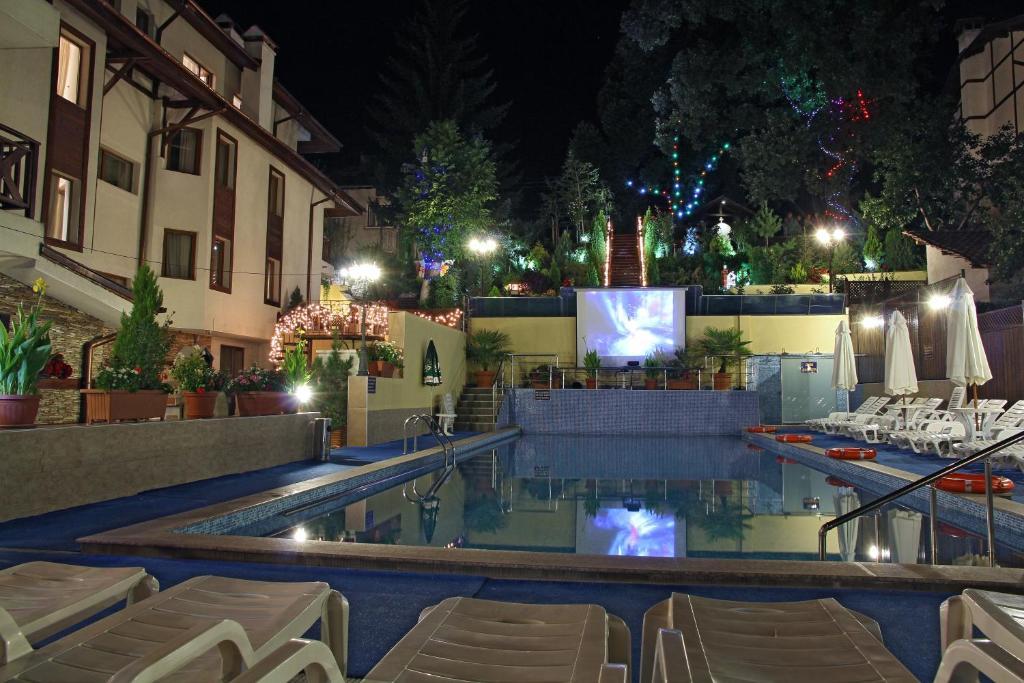 Aquilon Hotel & Thermal Pools 巴尼亚 外观 照片